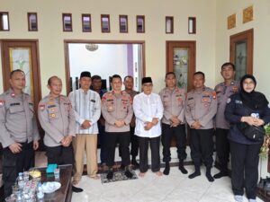 Kapolsek Jatinegara Kompol Samsono, S.H., M.H., beserta jajaran Polsek Jatinegara