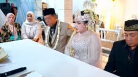 Kakek Tarman Diisukan Kabur Usai Nikah dengan Mahar 3 M, Faktanya Pergi Berbulan Madu